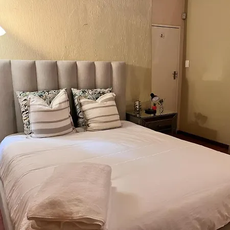 Airbnb At Bailyes Pretoria Exterior photo