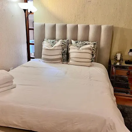 Airbnb At Bailyes Pretoria Exterior photo