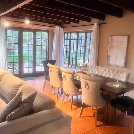 Airbnb At Bailyes Pretoria Exterior photo