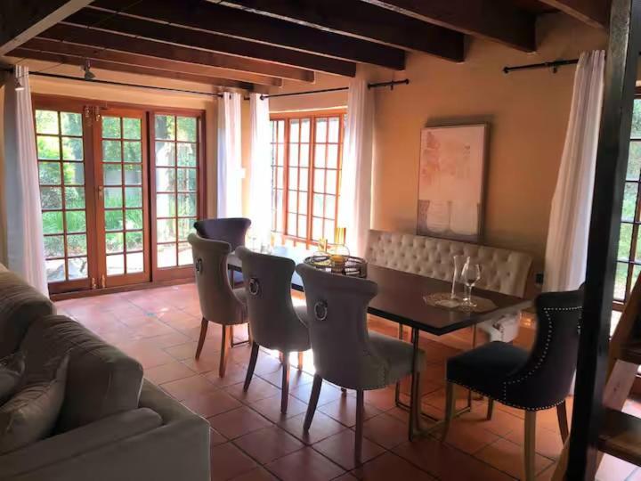 Homestay Airbnb At Bailyes Pretoria